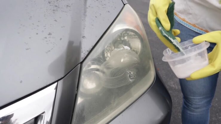 Baking Soda is Perfect for Cleaning HeadLights